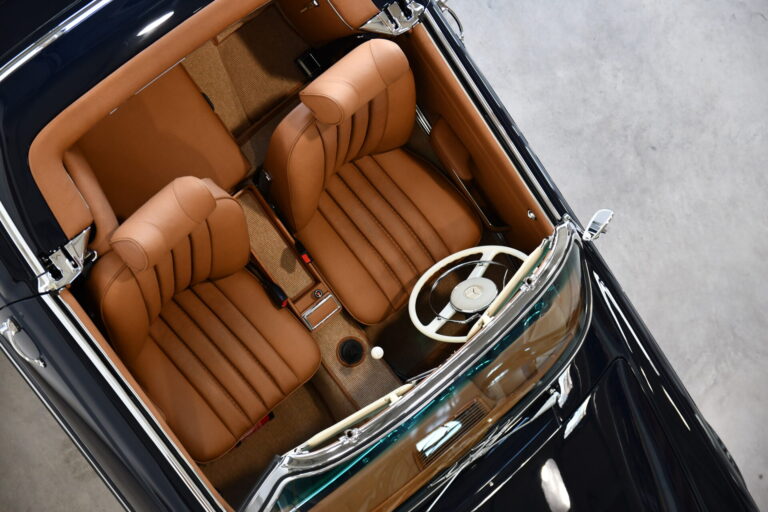 Mercedes Benz, 230 SL (nachtblau) (97)